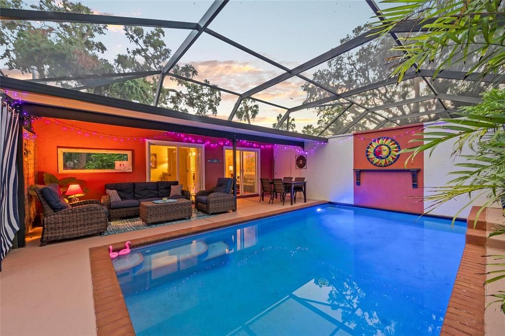En Venta: $1,500,000 (6 camas, 4 baños, 3492 Pies cuadrados)