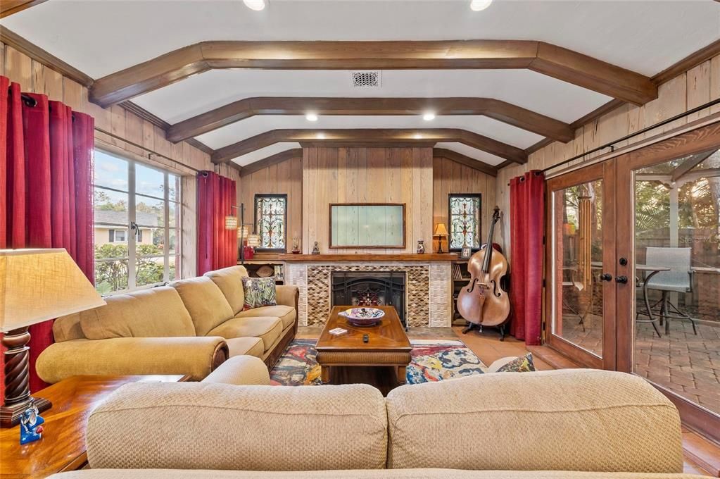 En Venta: $1,500,000 (6 camas, 4 baños, 3492 Pies cuadrados)