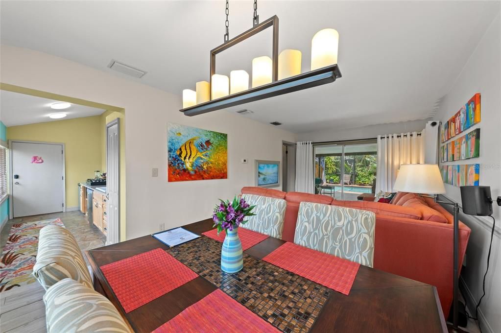 En Venta: $1,500,000 (6 camas, 4 baños, 3492 Pies cuadrados)