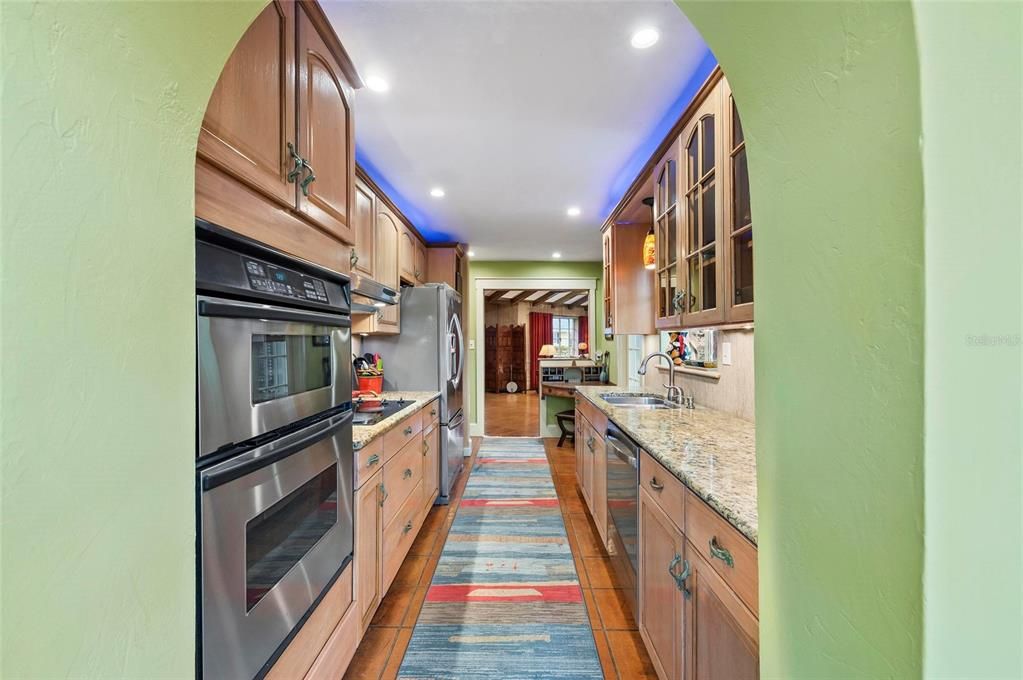 En Venta: $1,500,000 (6 camas, 4 baños, 3492 Pies cuadrados)