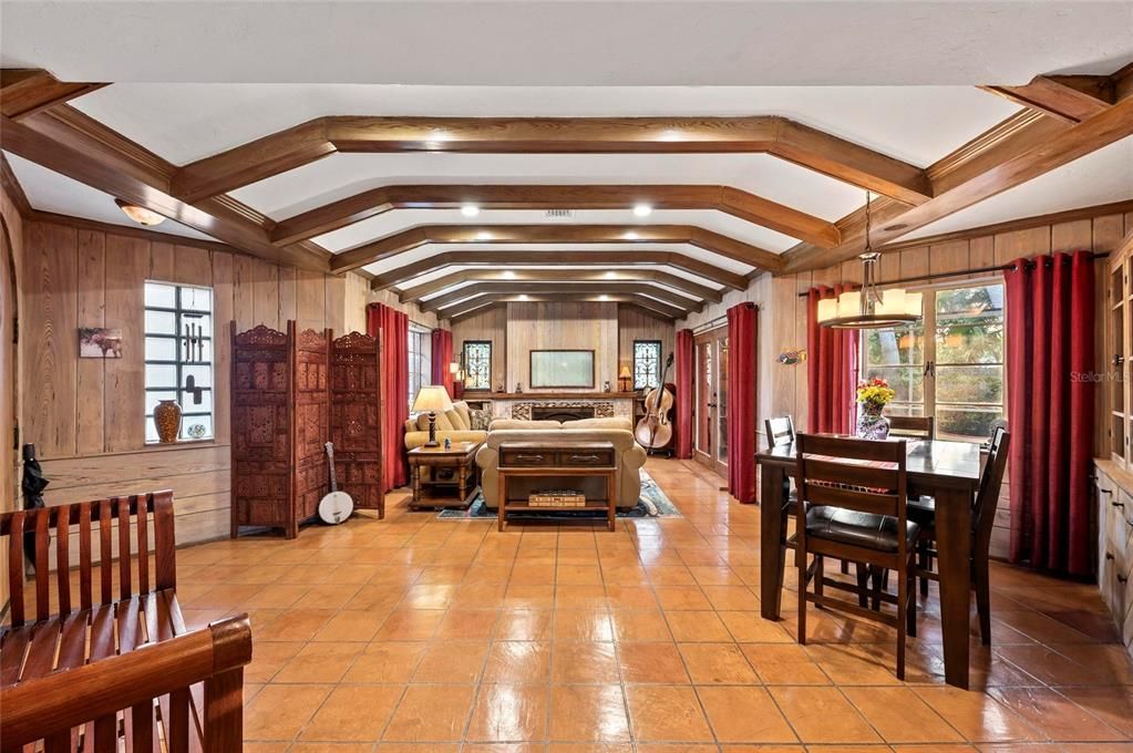 En Venta: $1,500,000 (6 camas, 4 baños, 3492 Pies cuadrados)