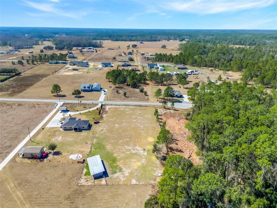 En Venta: $155,000 (1.37 acres)