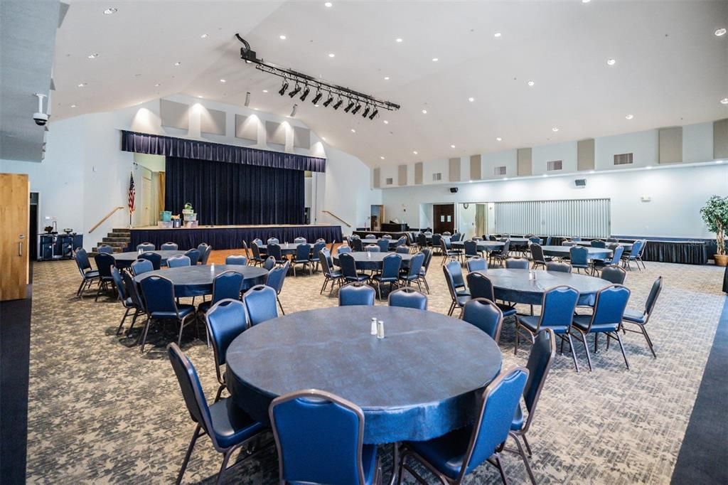 На продажу: $279,900 (2 спален, 2 ванн, 1380 Квадратных фут)