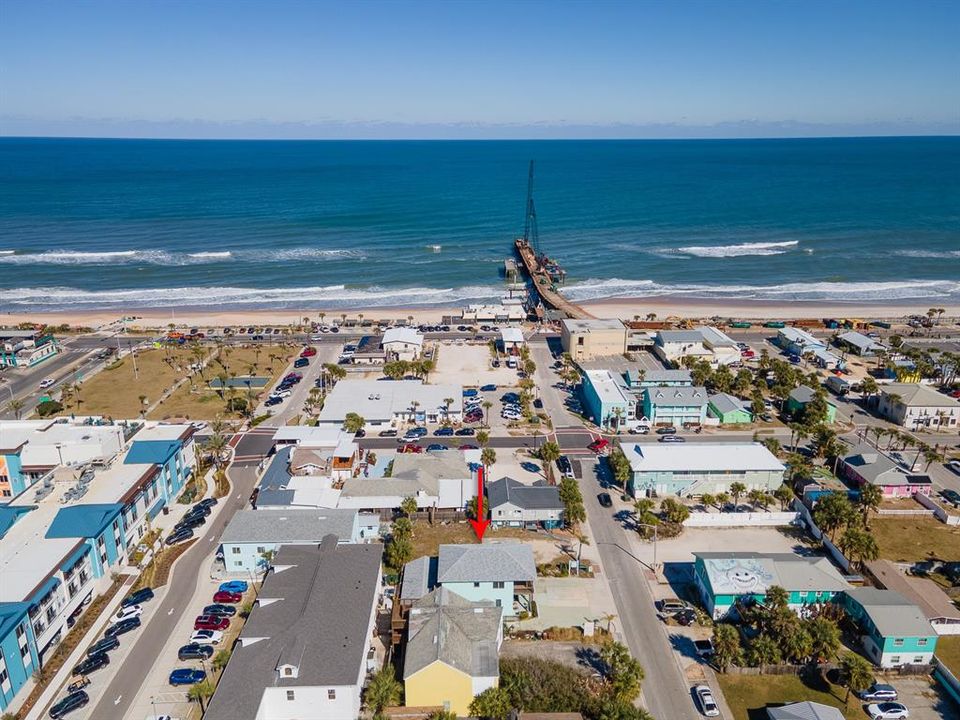 На продажу: $1,350,000 (2 спален, 1 ванн, 3080 Квадратных фут)