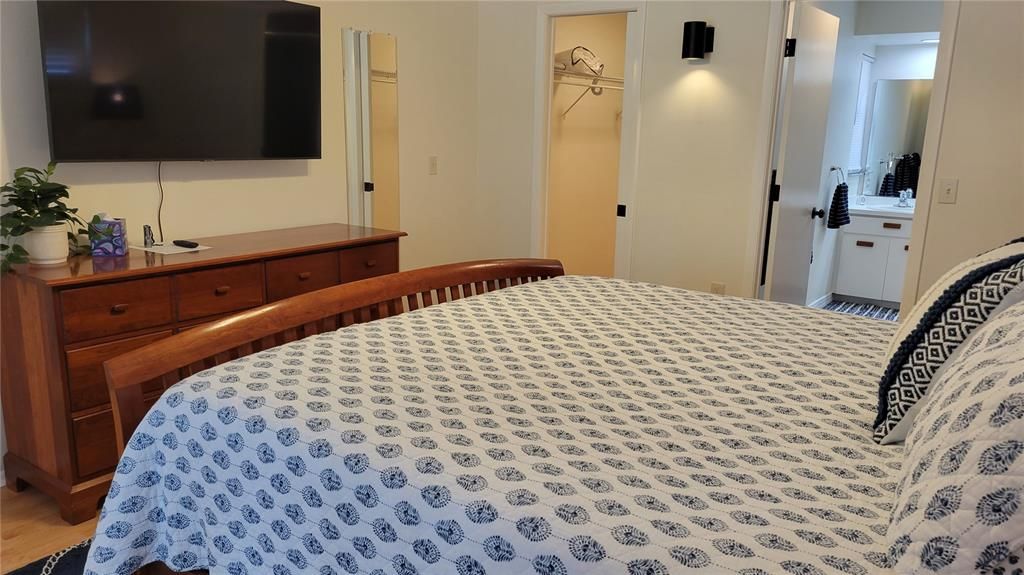 For Rent: $4,000 (3 beds, 2 baths, 1765 Square Feet)
