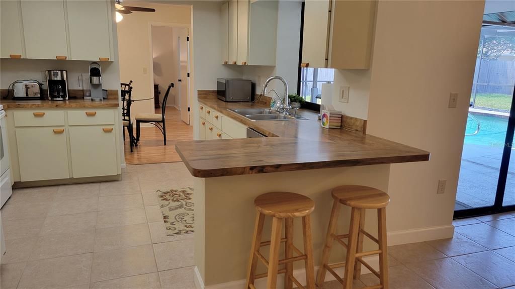 For Rent: $4,000 (3 beds, 2 baths, 1765 Square Feet)