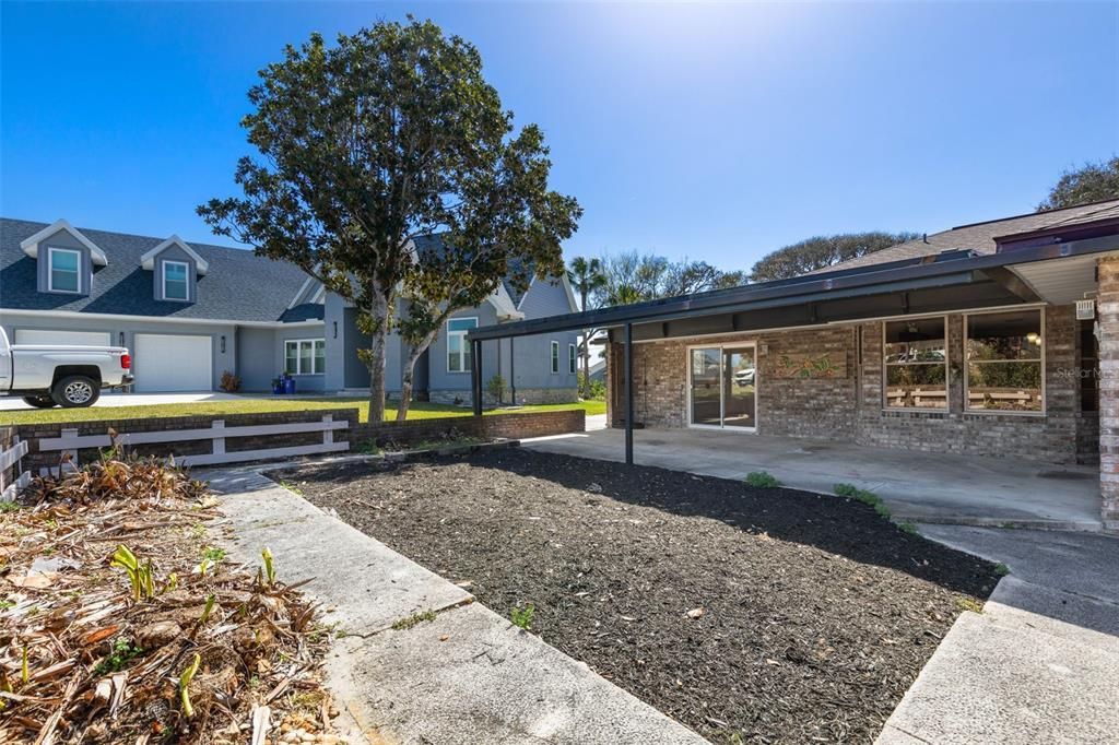 Activo con contrato: $599,000 (3 camas, 2 baños, 2504 Pies cuadrados)