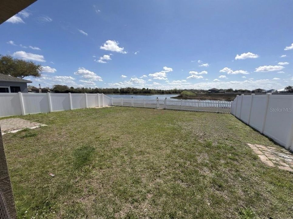 For Rent: $2,700 (3 beds, 2 baths, 1792 Square Feet)