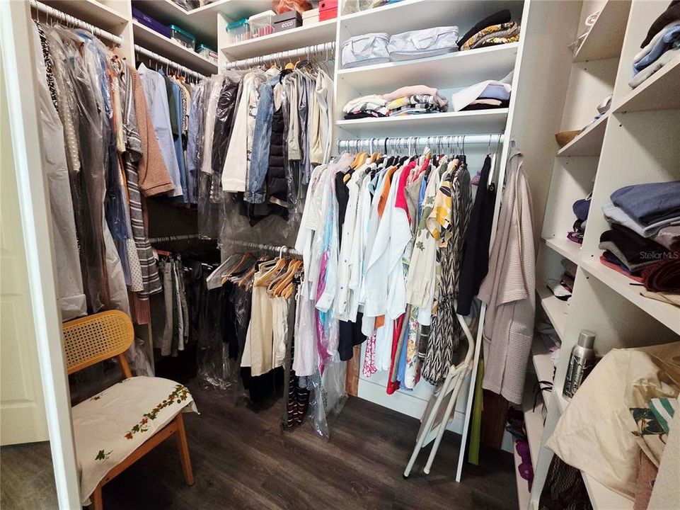 待售: $465,000 (2 贝兹, 2 浴室, 1995 平方英尺)