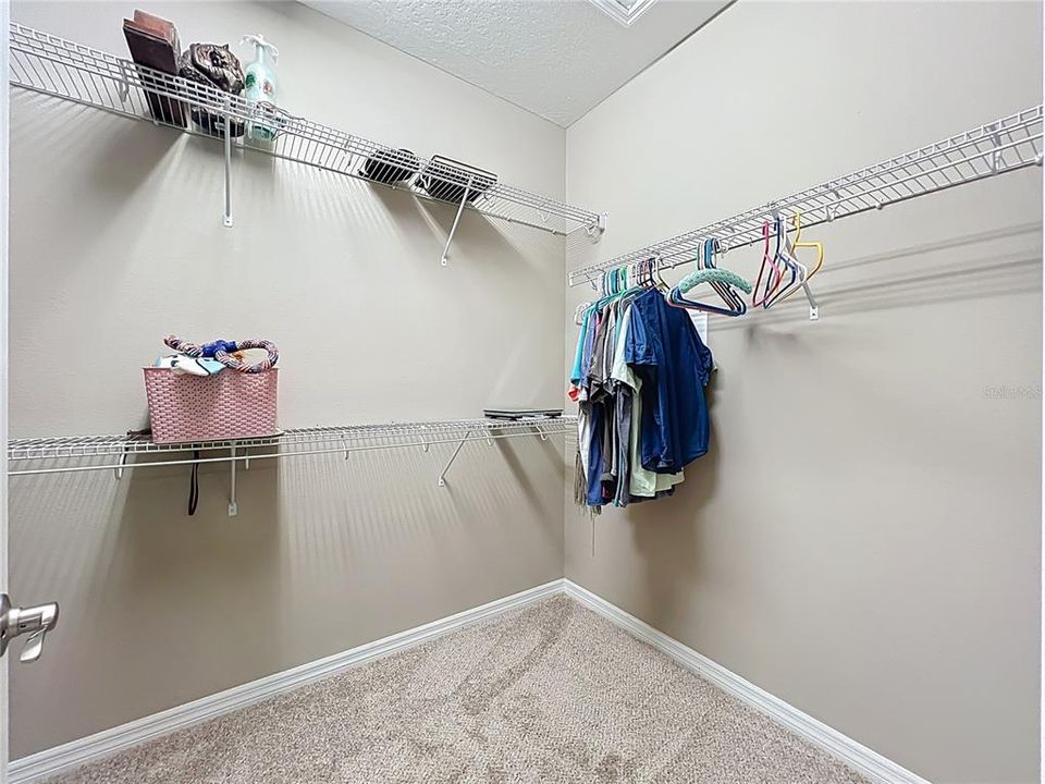 В аренду: $2,300 (2 спален, 2 ванн, 1568 Квадратных фут)