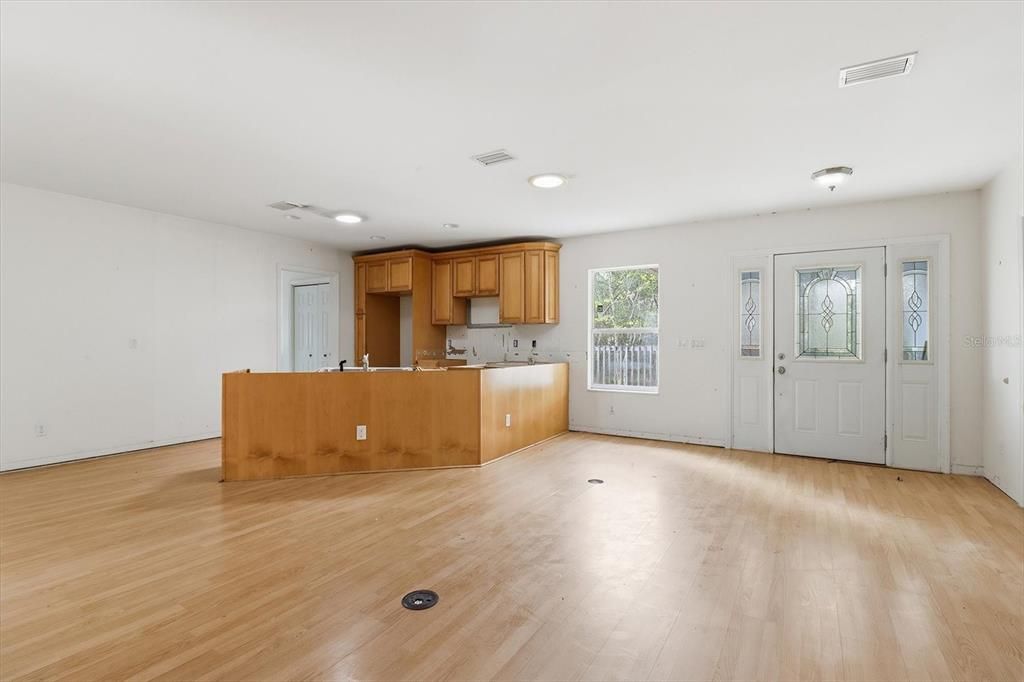 На продажу: $190,000 (3 спален, 2 ванн, 1417 Квадратных фут)