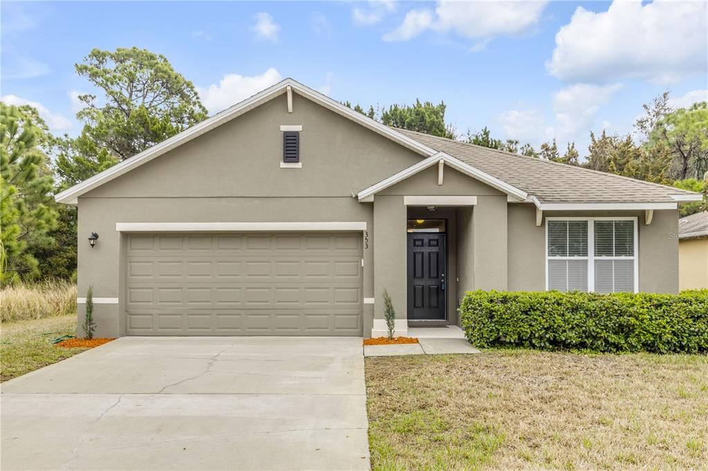 For Sale: $335,000 (3 beds, 2 baths, 1695 Square Feet)