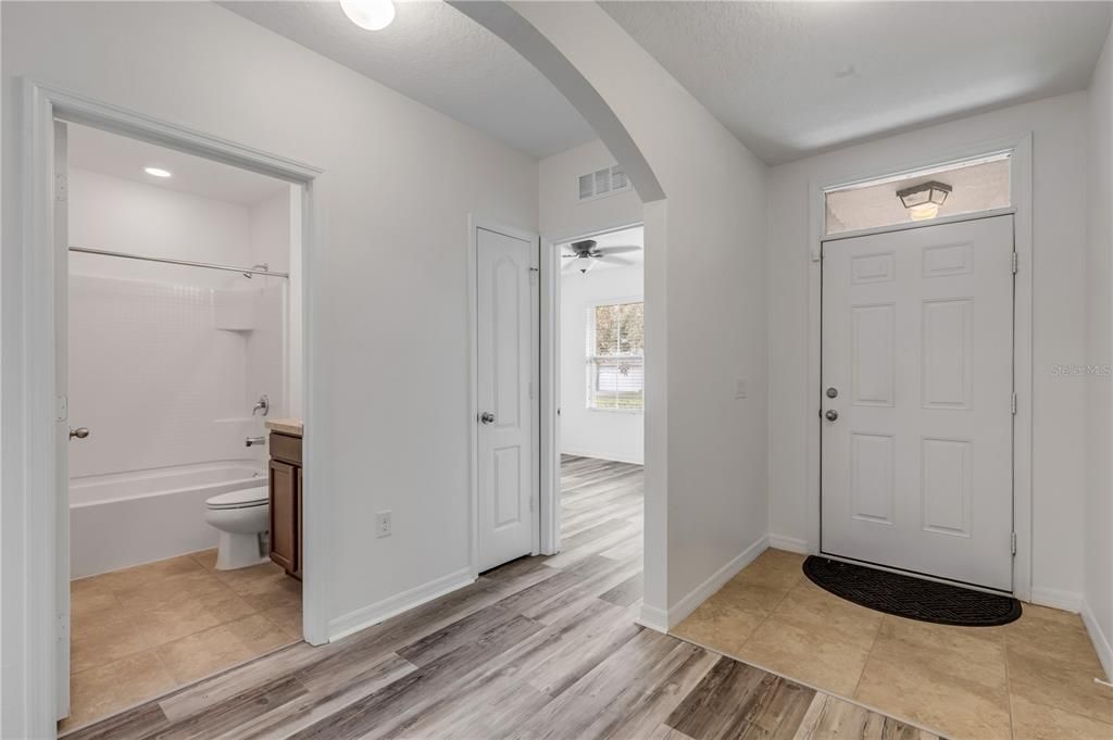 For Sale: $335,000 (3 beds, 2 baths, 1695 Square Feet)