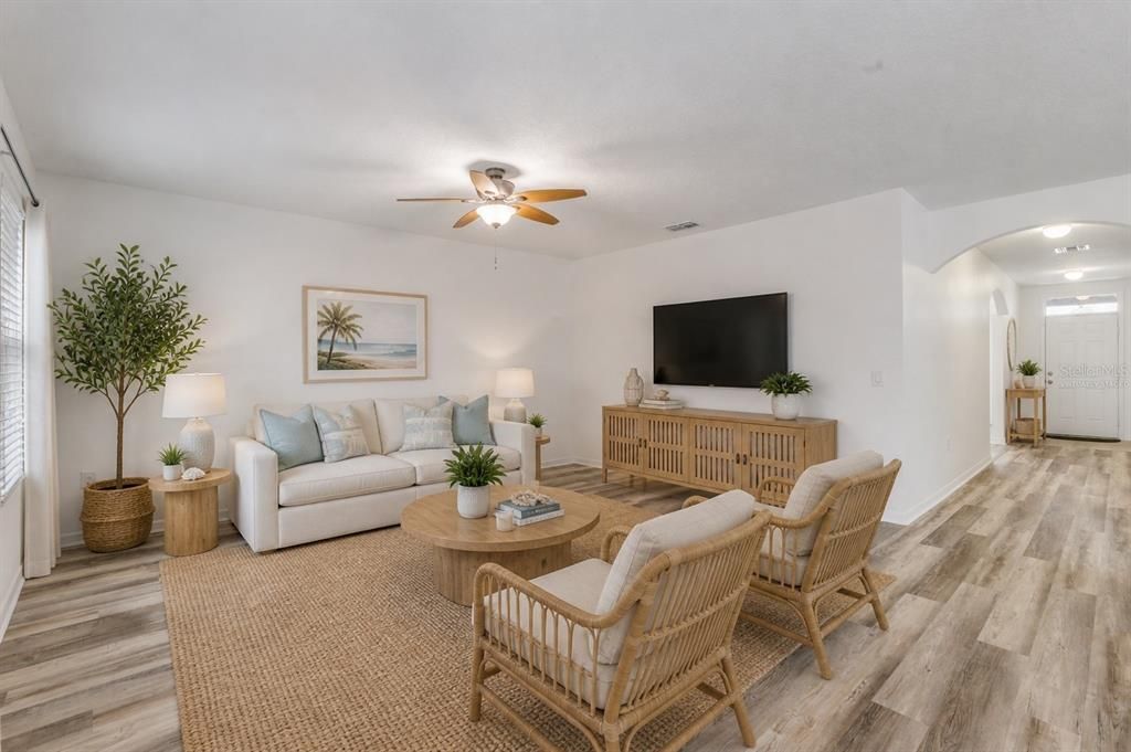 For Sale: $335,000 (3 beds, 2 baths, 1695 Square Feet)