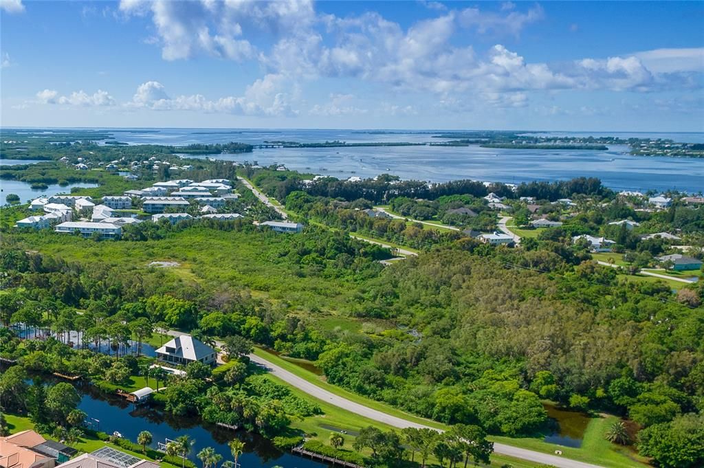 待售: $234,900 (0.33 acres)