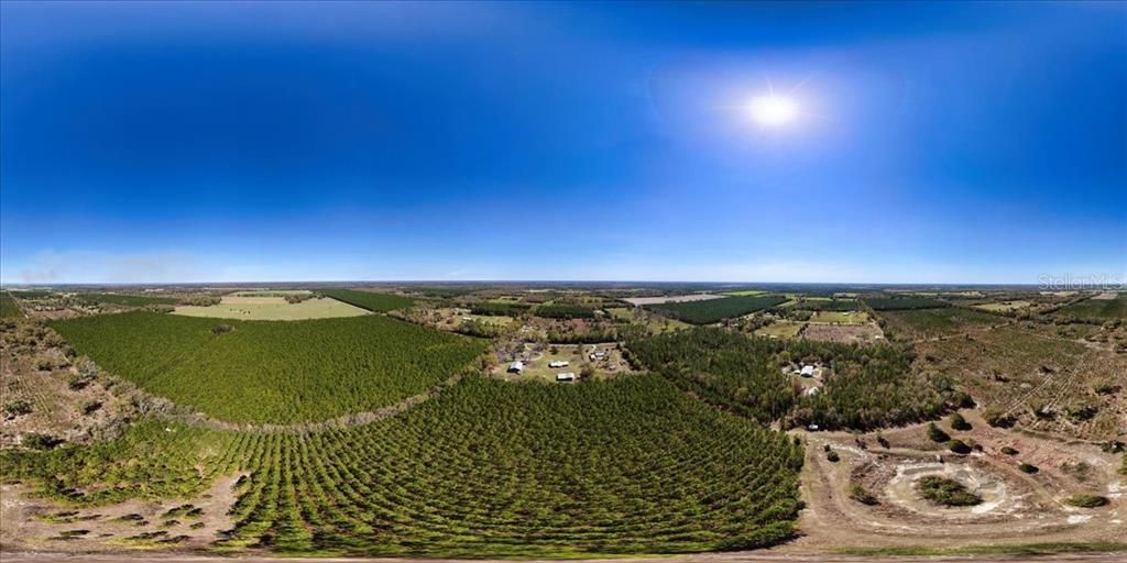 На продажу: $288,800 (14.44 acres)