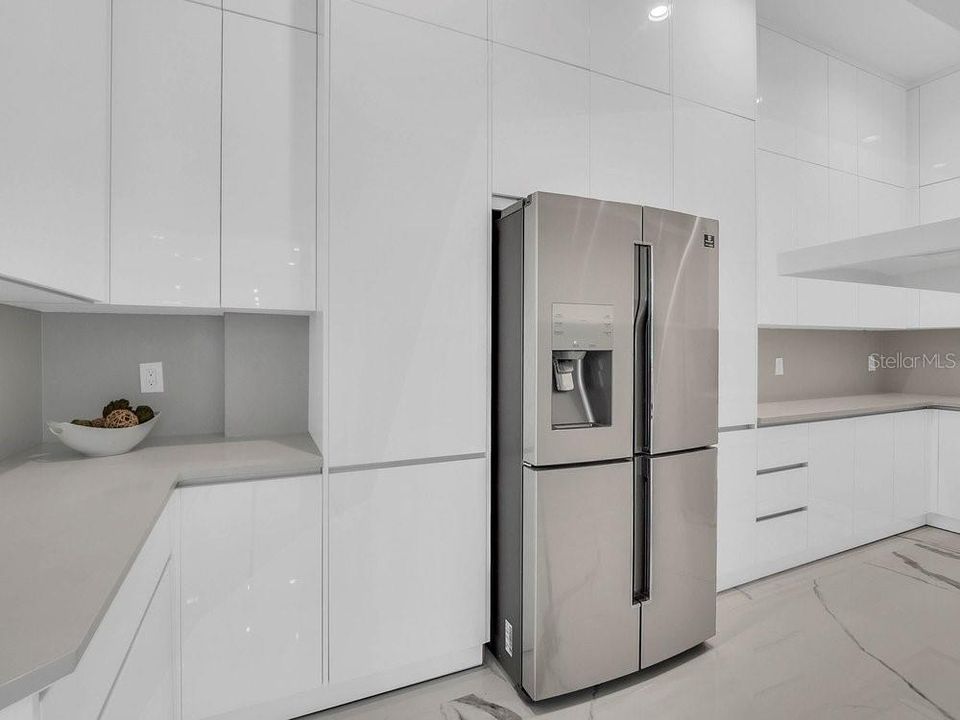 En Venta: $5,000,000 (6 camas, 6 baños, 6643 Pies cuadrados)