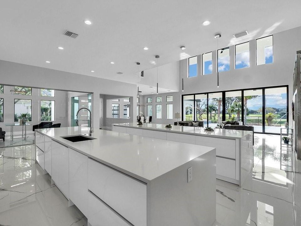 En Venta: $5,000,000 (6 camas, 6 baños, 6643 Pies cuadrados)