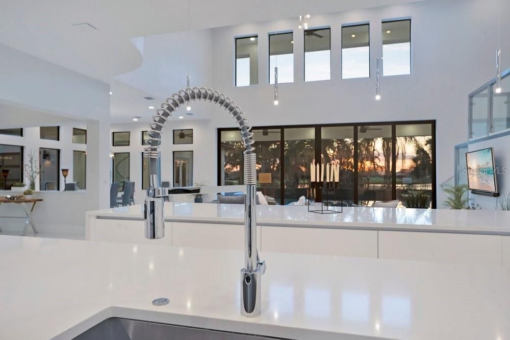 En Venta: $5,000,000 (6 camas, 6 baños, 6643 Pies cuadrados)