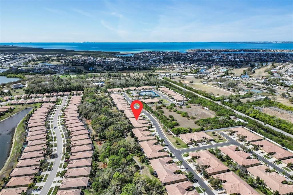 Activo con contrato: $265,000 (2 camas, 2 baños, 1461 Pies cuadrados)