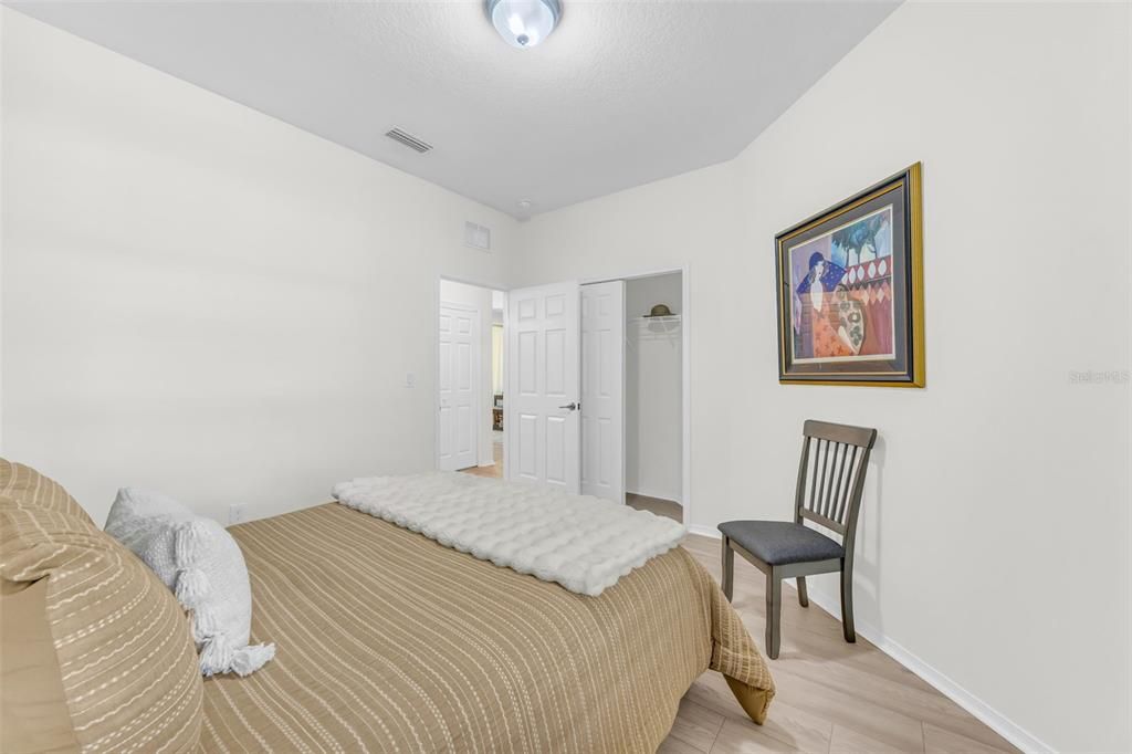 Activo con contrato: $265,000 (2 camas, 2 baños, 1461 Pies cuadrados)