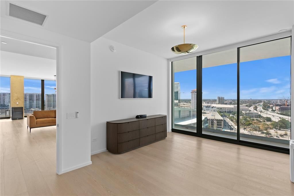 For Rent: $16,000 (2 beds, 2 baths, 2050 Square Feet)