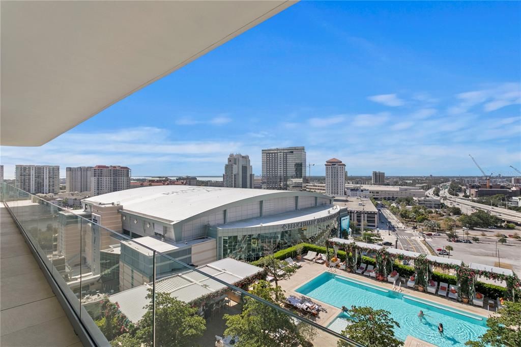 For Rent: $16,000 (2 beds, 2 baths, 2050 Square Feet)
