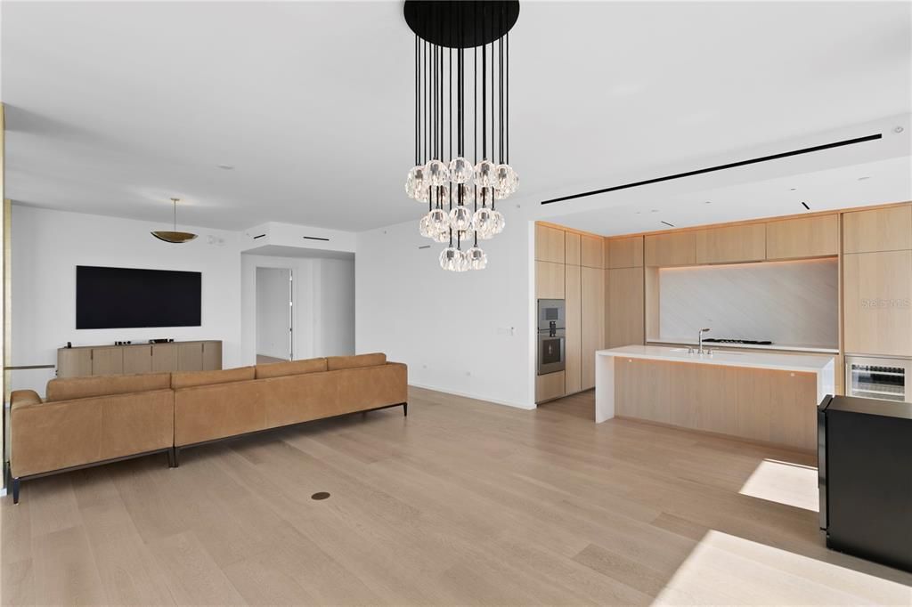 For Rent: $16,000 (2 beds, 2 baths, 2050 Square Feet)