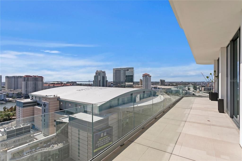 For Rent: $16,000 (2 beds, 2 baths, 2050 Square Feet)