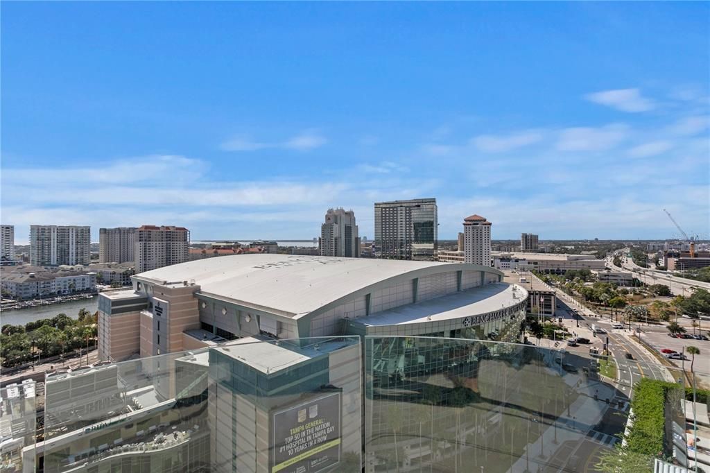 For Rent: $16,000 (2 beds, 2 baths, 2050 Square Feet)
