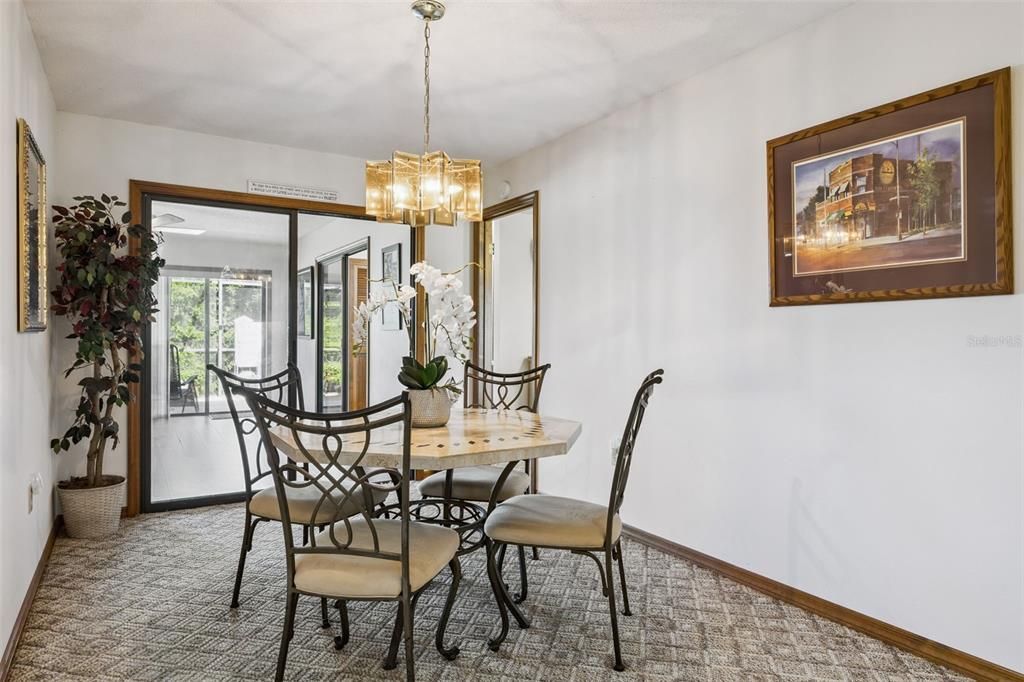 Activo con contrato: $339,900 (3 camas, 2 baños, 2014 Pies cuadrados)