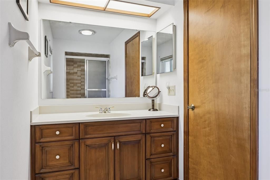 Activo con contrato: $339,900 (3 camas, 2 baños, 2014 Pies cuadrados)