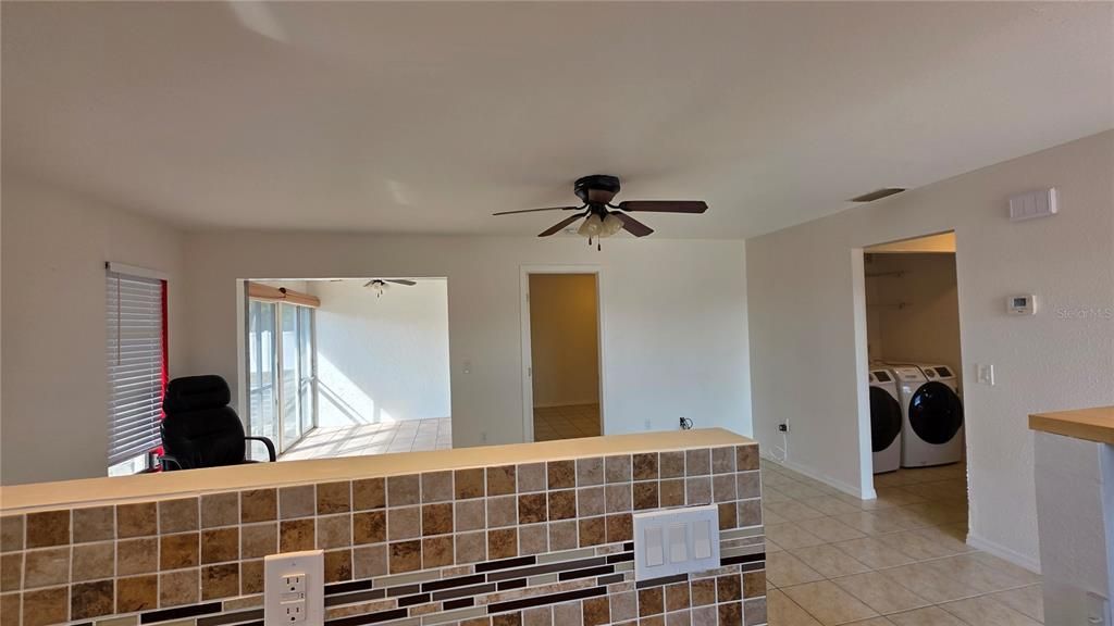 For Sale: $110,000 (2 beds, 2 baths, 1025 Square Feet)