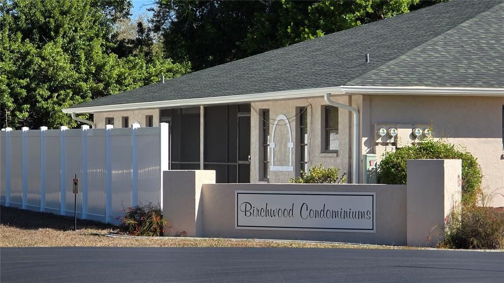 For Sale: $110,000 (2 beds, 2 baths, 1025 Square Feet)