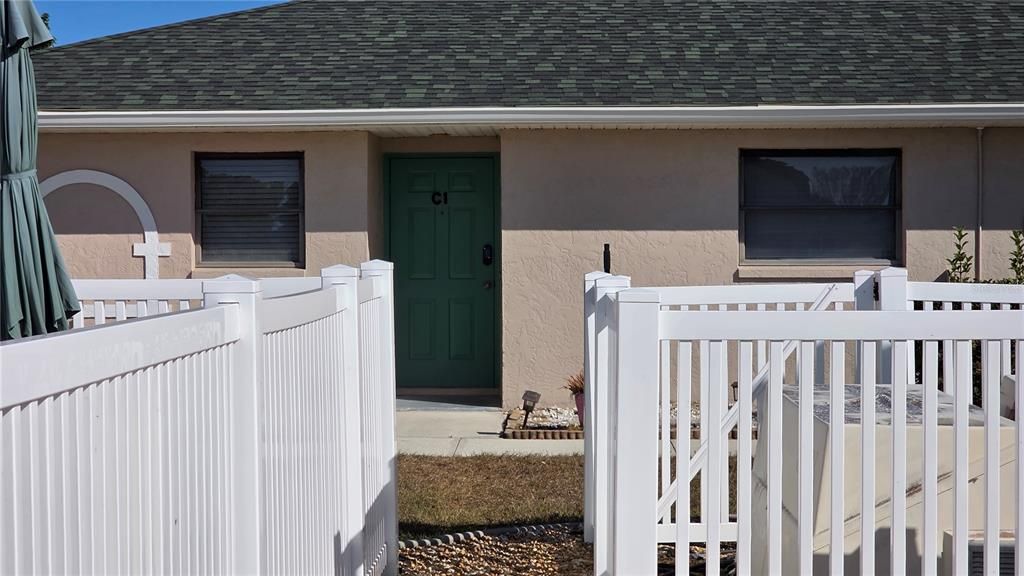 For Sale: $110,000 (2 beds, 2 baths, 1025 Square Feet)