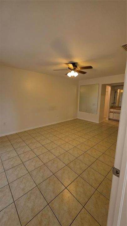 For Sale: $110,000 (2 beds, 2 baths, 1025 Square Feet)