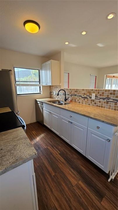For Sale: $110,000 (2 beds, 2 baths, 1025 Square Feet)
