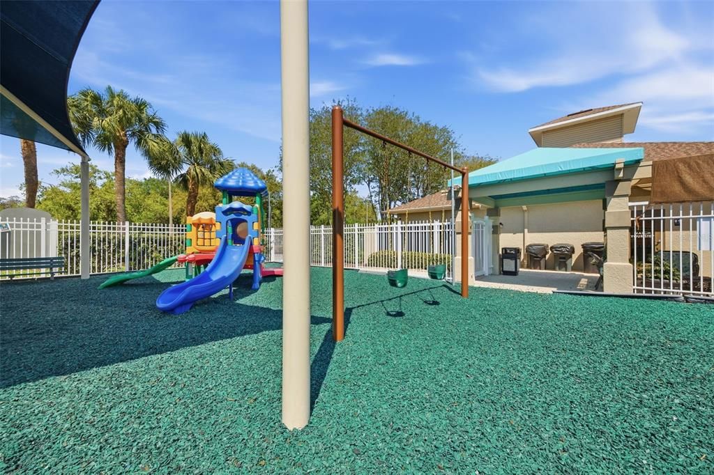 На продажу: $335,000 (2 спален, 2 ванн, 1722 Квадратных фут)