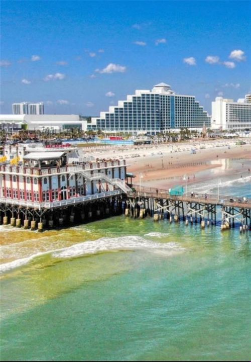 For Sale: $697,000 (0.14 acres)