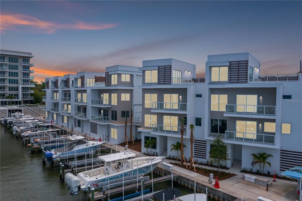 En Venta: $1,930,000 (3 camas, 3 baños, 3323 Pies cuadrados)