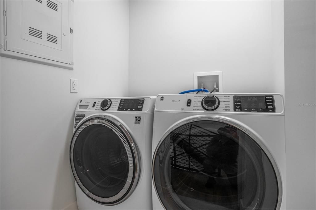 En Venta: $1,930,000 (3 camas, 3 baños, 3323 Pies cuadrados)
