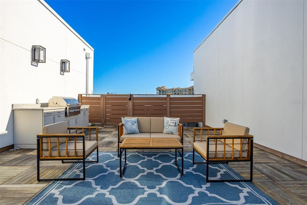 En Venta: $1,930,000 (3 camas, 3 baños, 3323 Pies cuadrados)