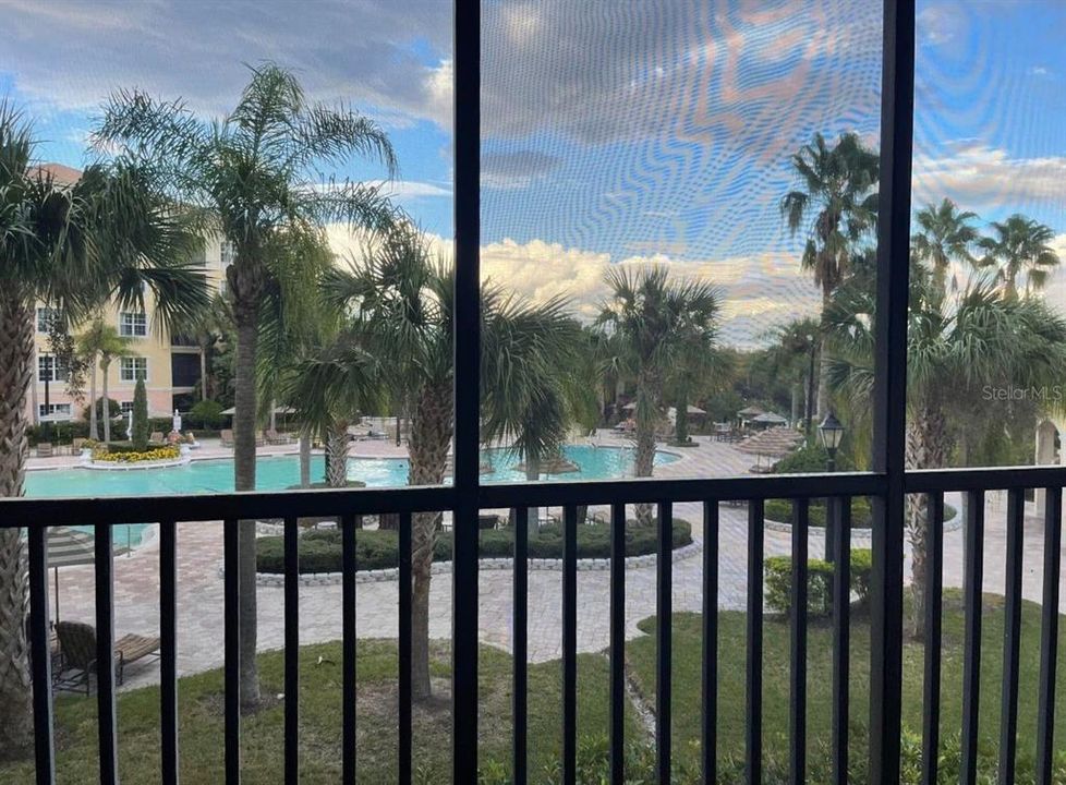 Active With Contract: $264,990 (2 beds, 2 baths, 1178 Square Feet)
