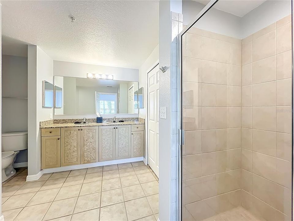 Active With Contract: $264,990 (2 beds, 2 baths, 1178 Square Feet)