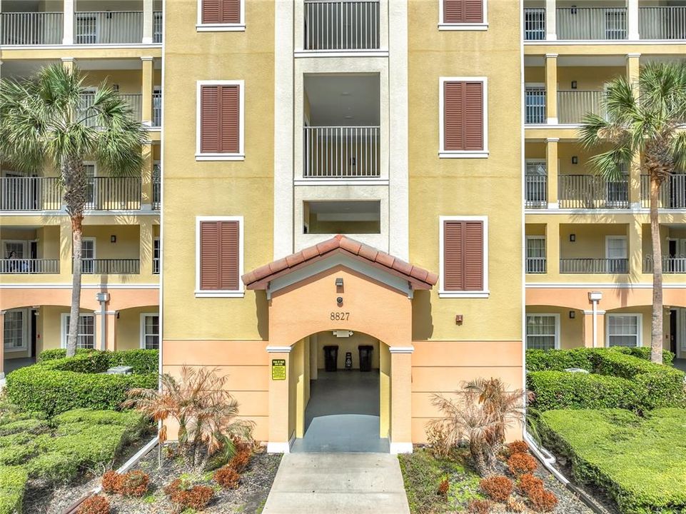 Active With Contract: $264,990 (2 beds, 2 baths, 1178 Square Feet)