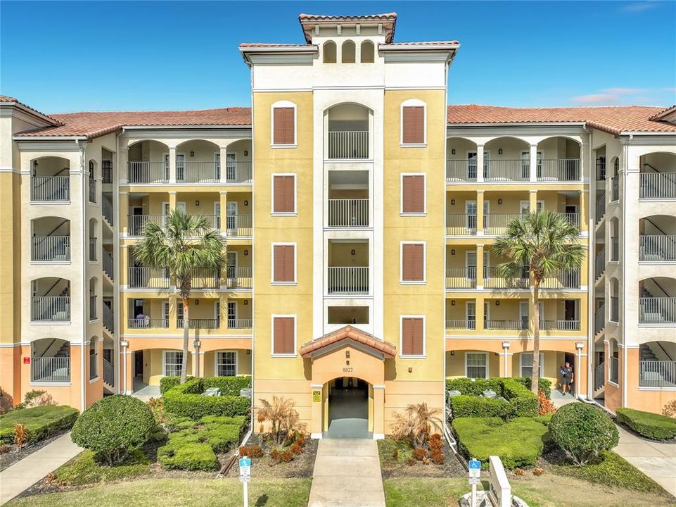 Active With Contract: $264,990 (2 beds, 2 baths, 1178 Square Feet)