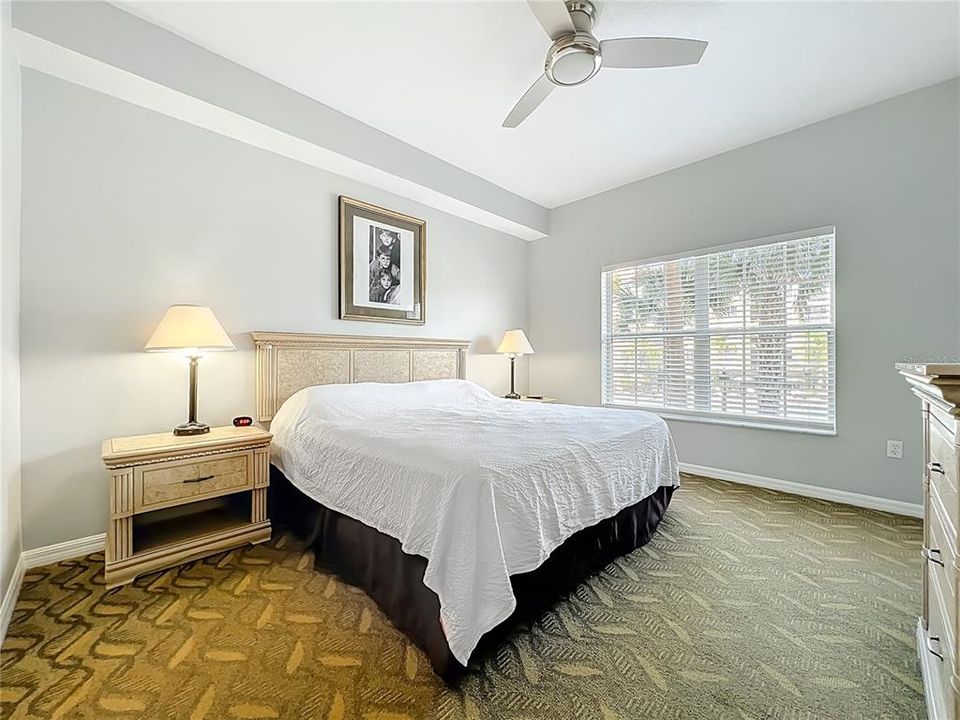 Active With Contract: $264,990 (2 beds, 2 baths, 1178 Square Feet)