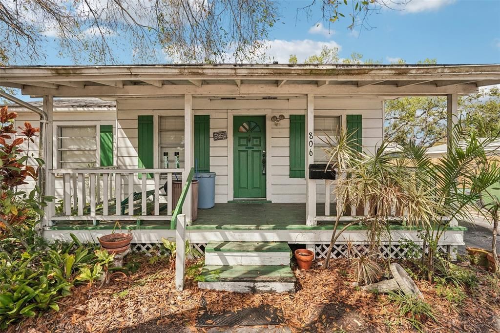 Active With Contract: $169,900 (3 beds, 1 baths, 1390 Square Feet)