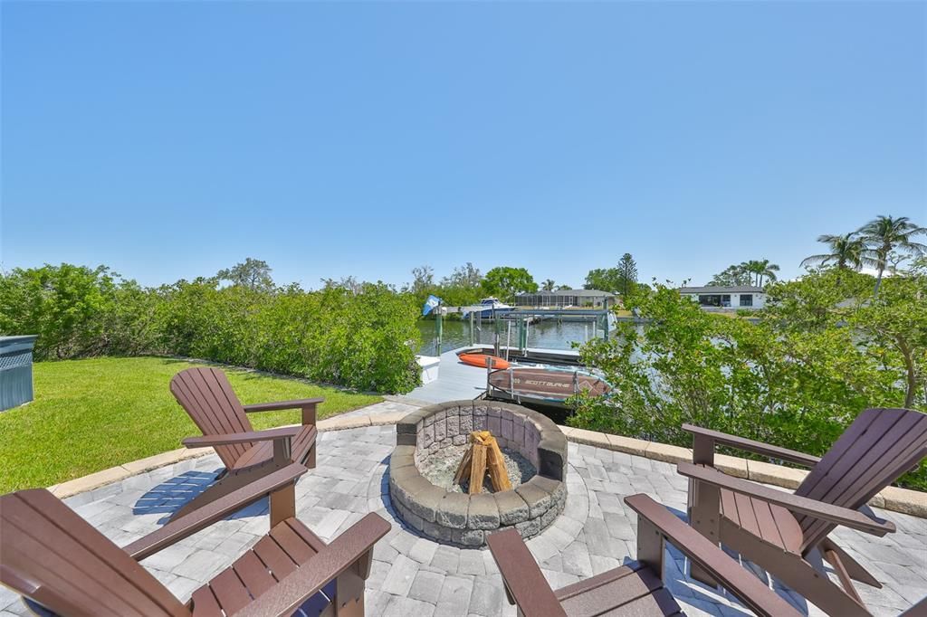 For Sale: $1,999,999 (4 beds, 3 baths, 3398 Square Feet)