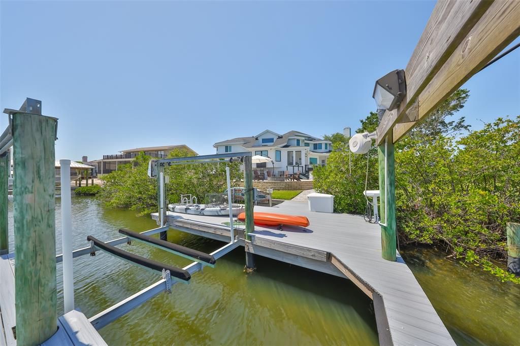 For Sale: $1,999,999 (4 beds, 3 baths, 3398 Square Feet)